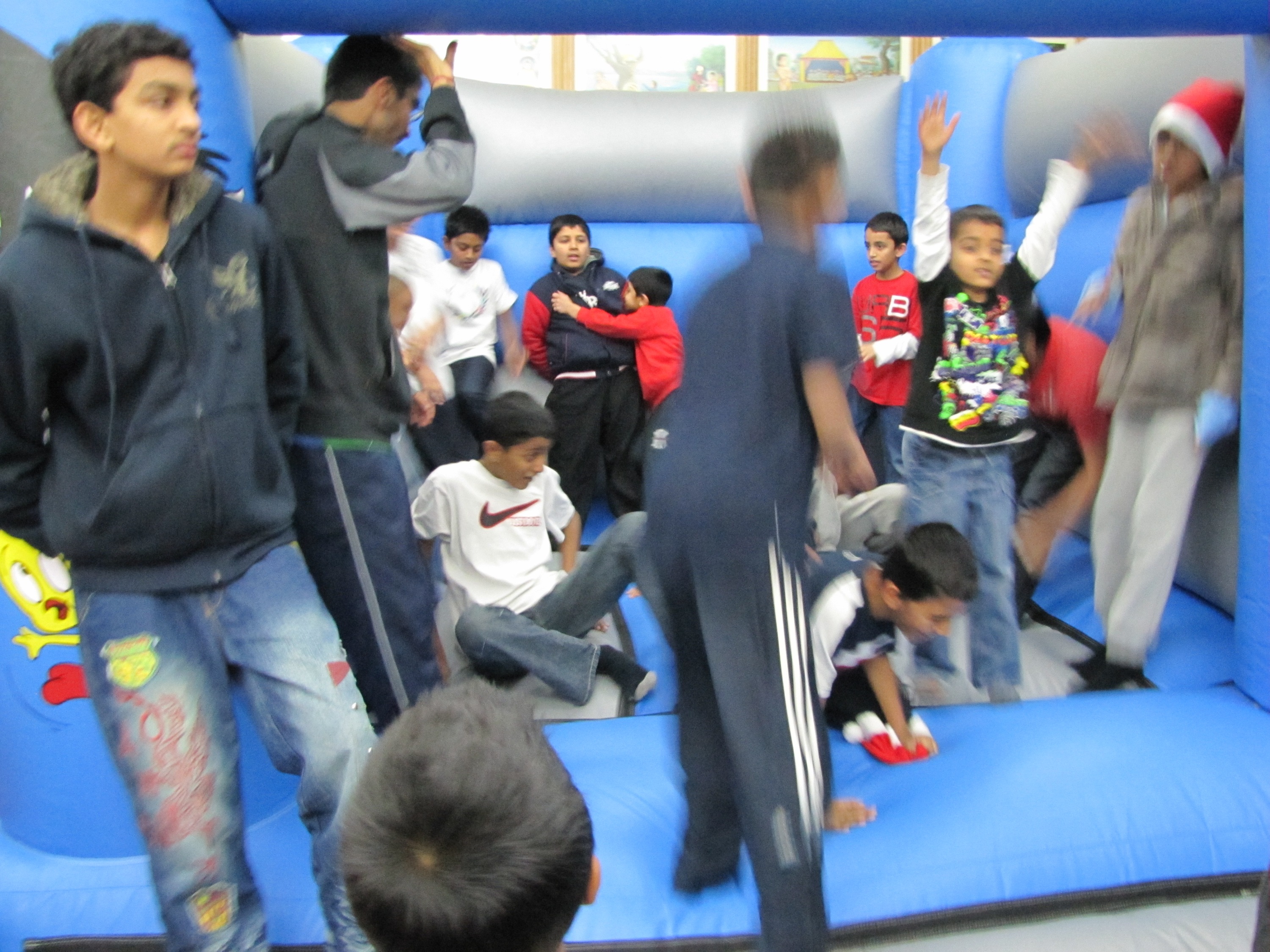 ©1987-2017 SKS Swaminarayan Temple East London