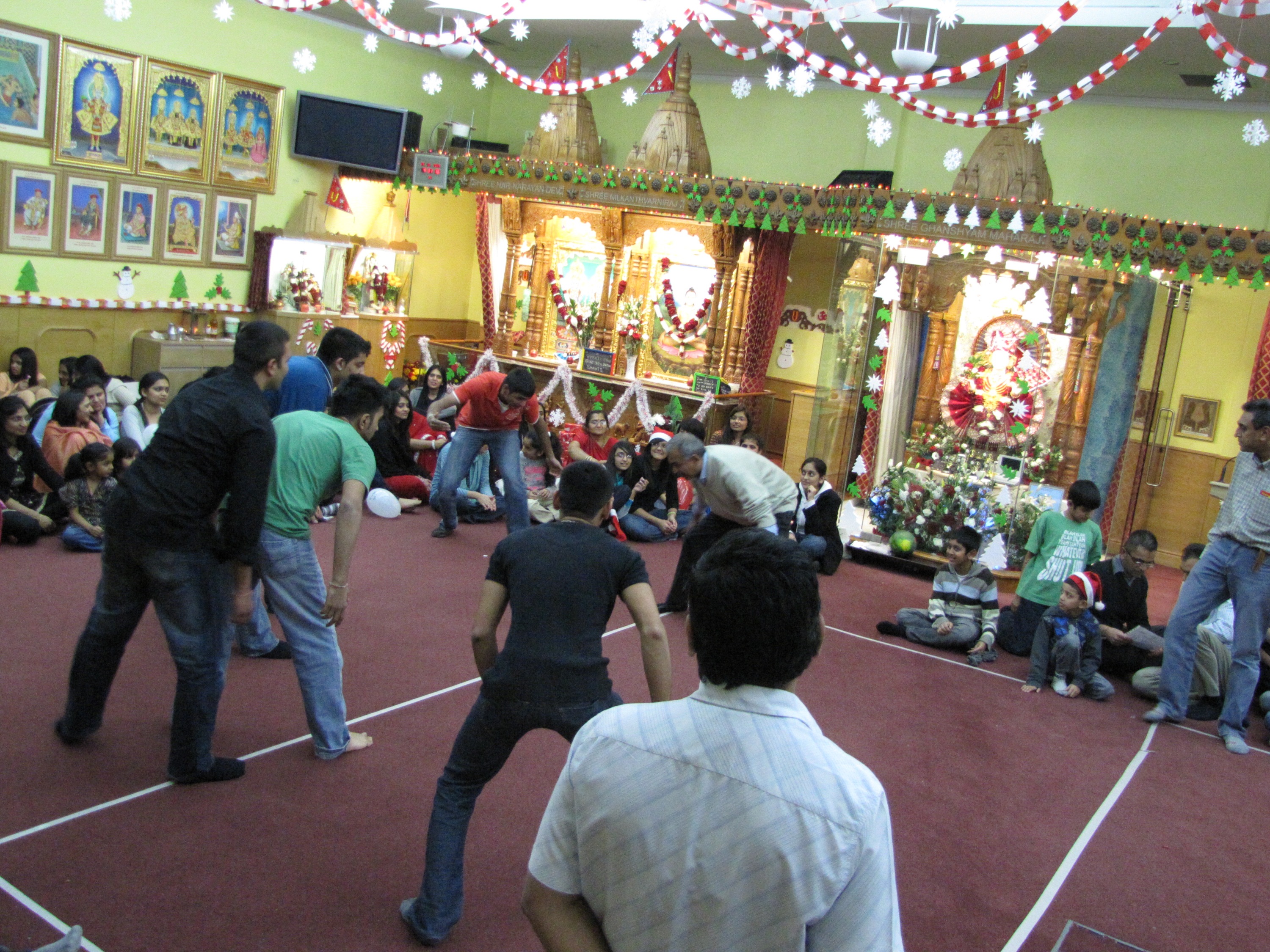 ©1987-2017 SKS Swaminarayan Temple East London