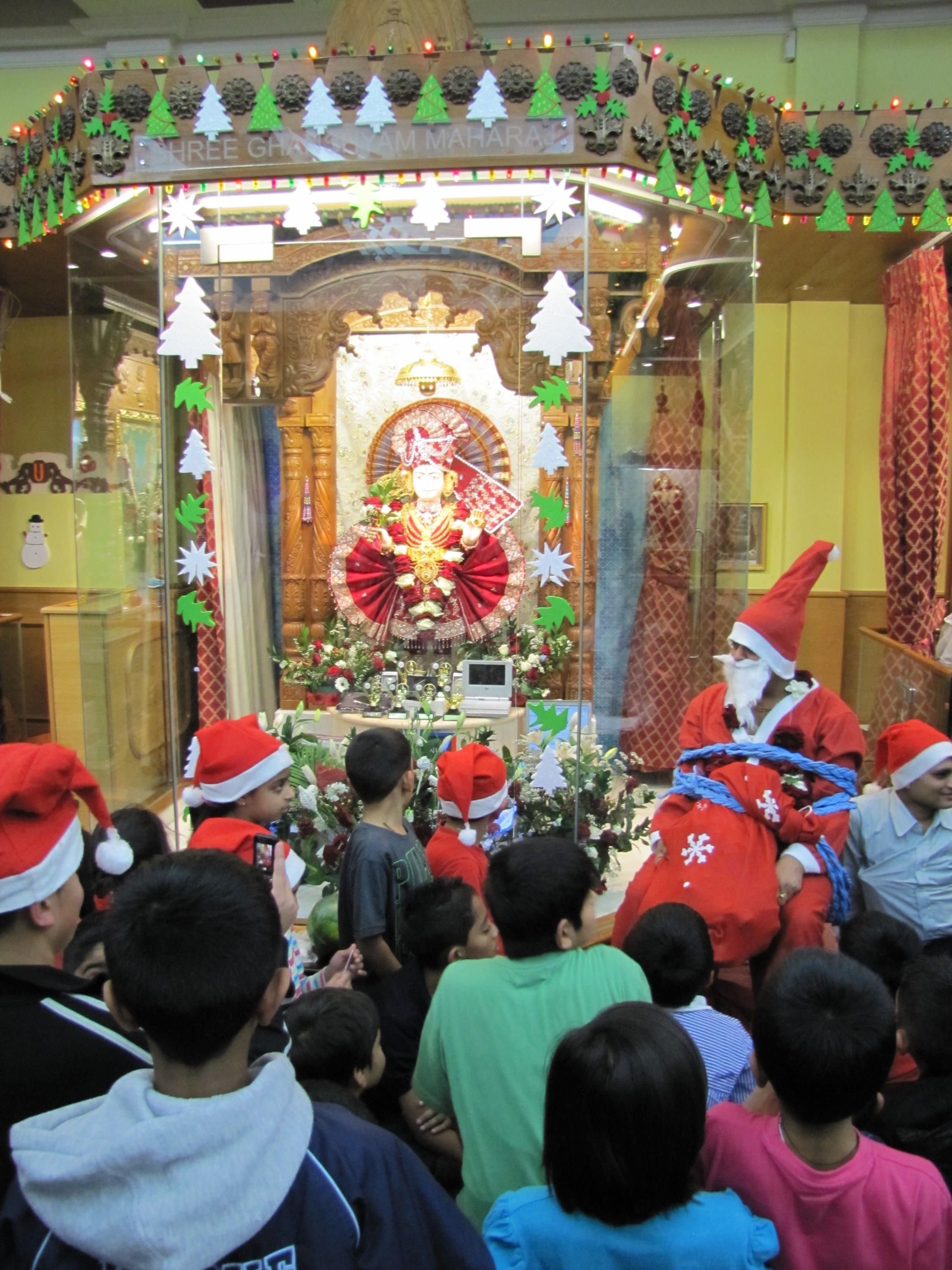©1987-2017 SKS Swaminarayan Temple East London