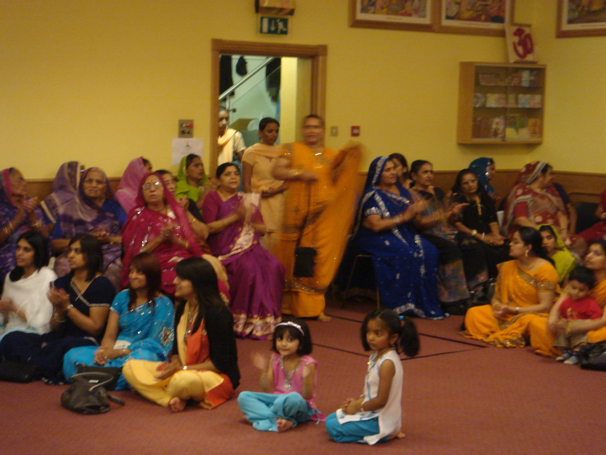 ©1987-2017 SKS Swaminarayan Temple East London