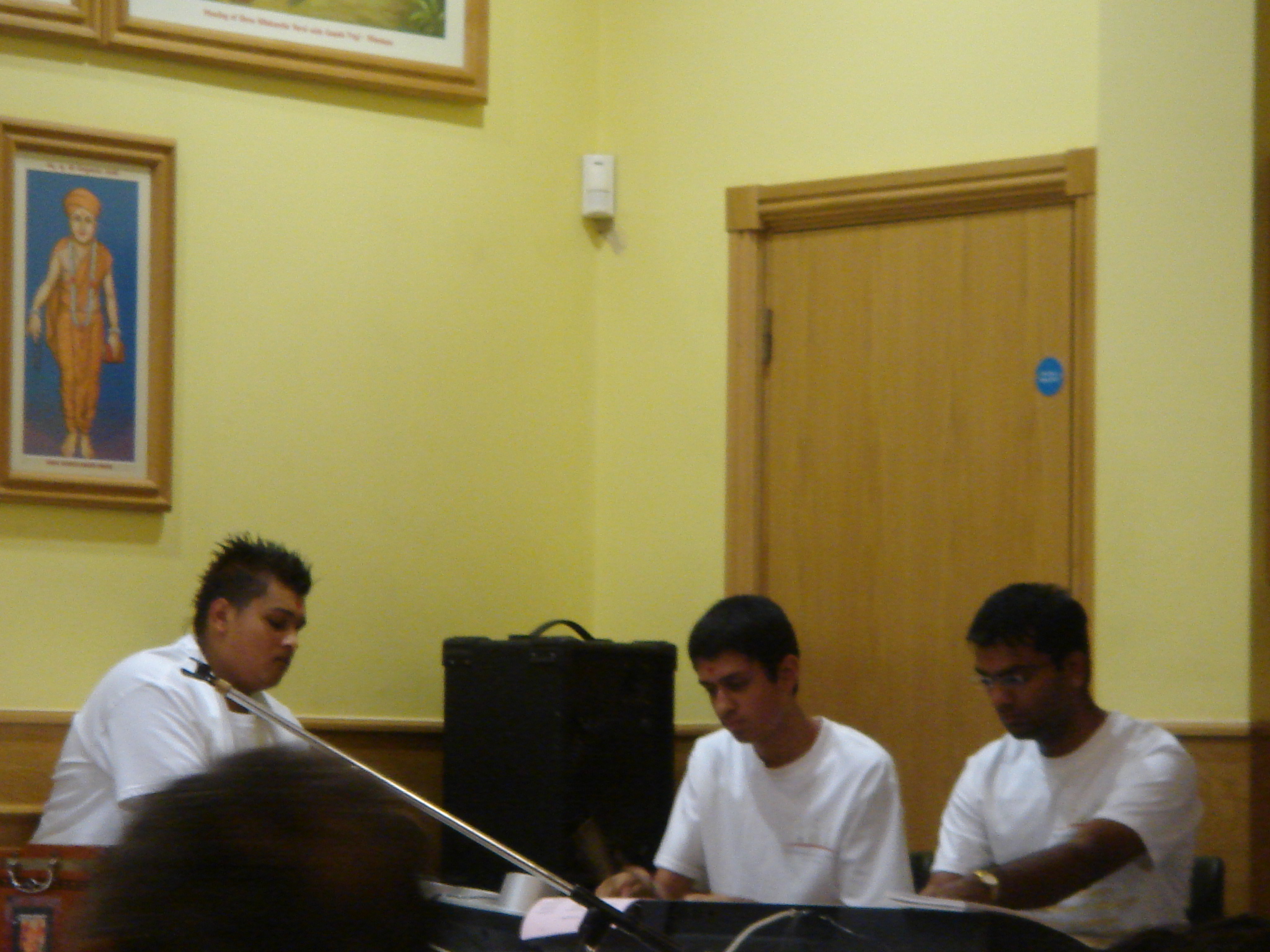 ©1987-2017 SKS Swaminarayan Temple East London