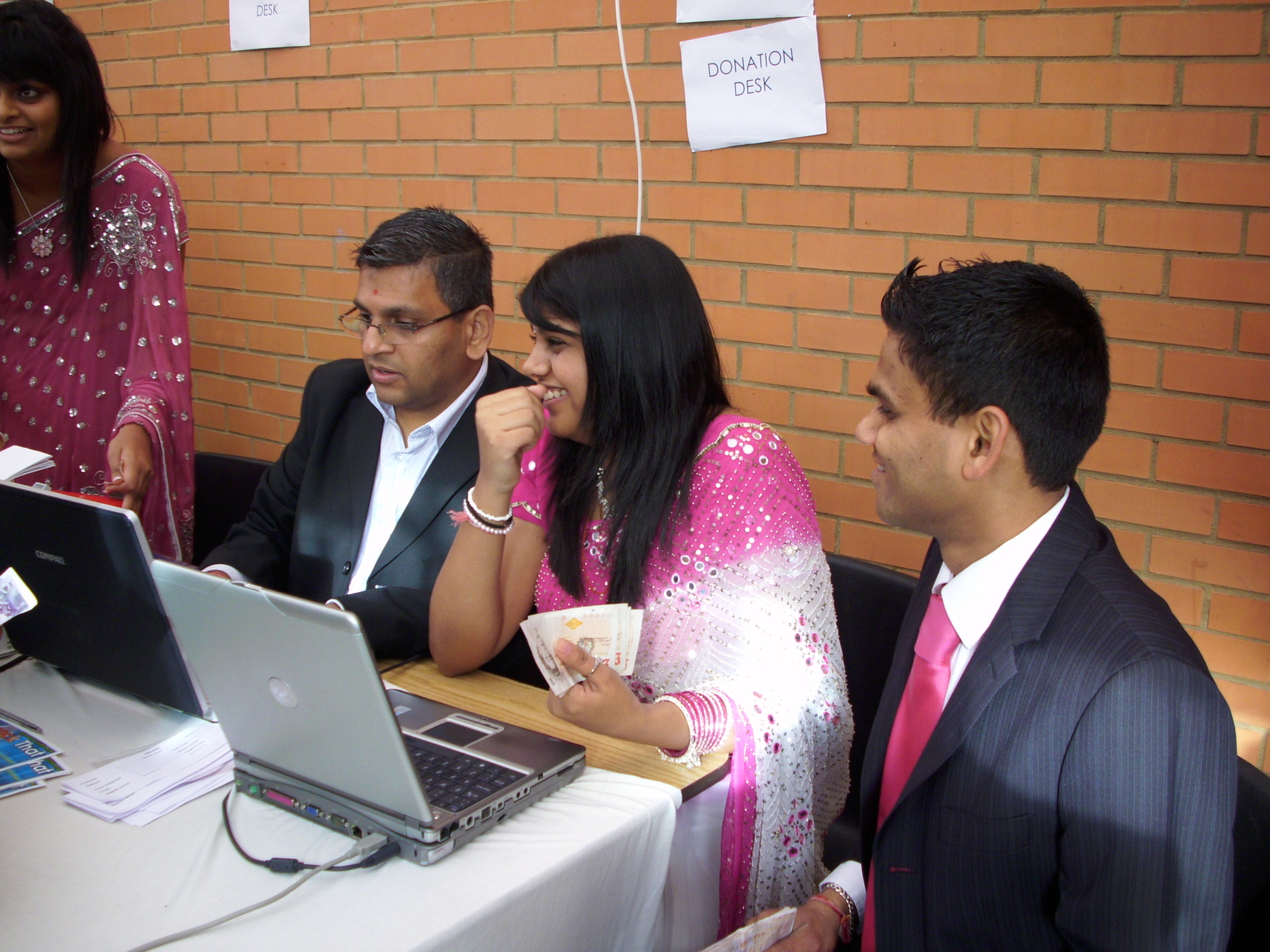DSCI0088 - ©1987-2017 SKS Swaminarayan Temple East London