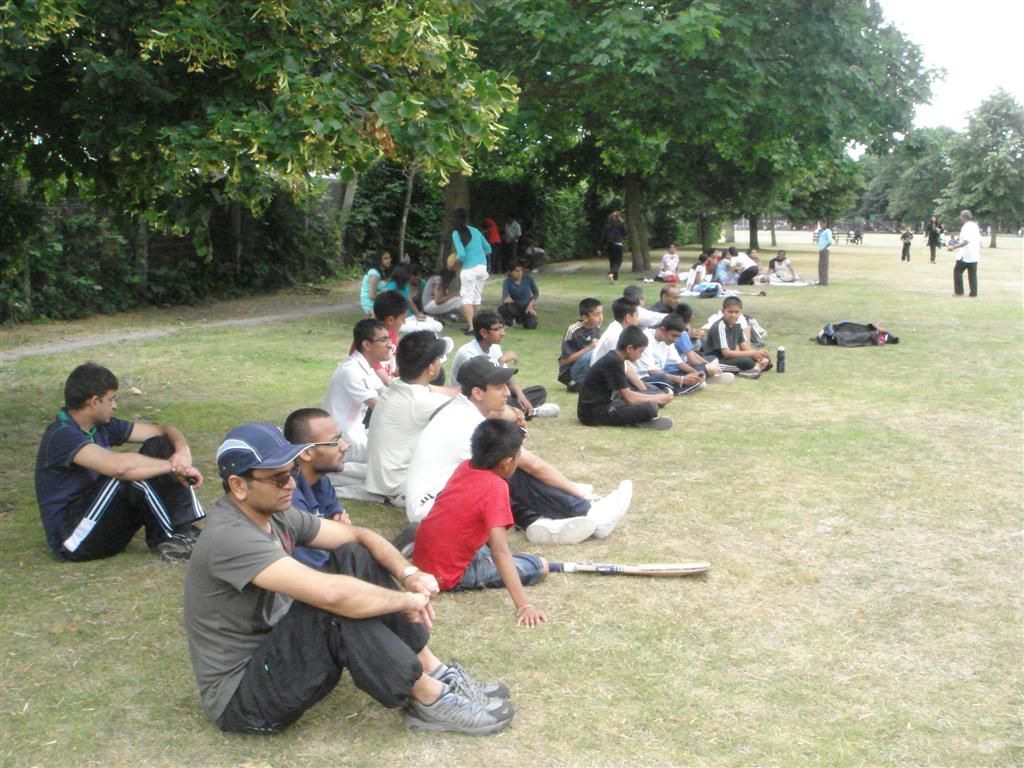 ©1987-2017 SKS Swaminarayan Temple East London
