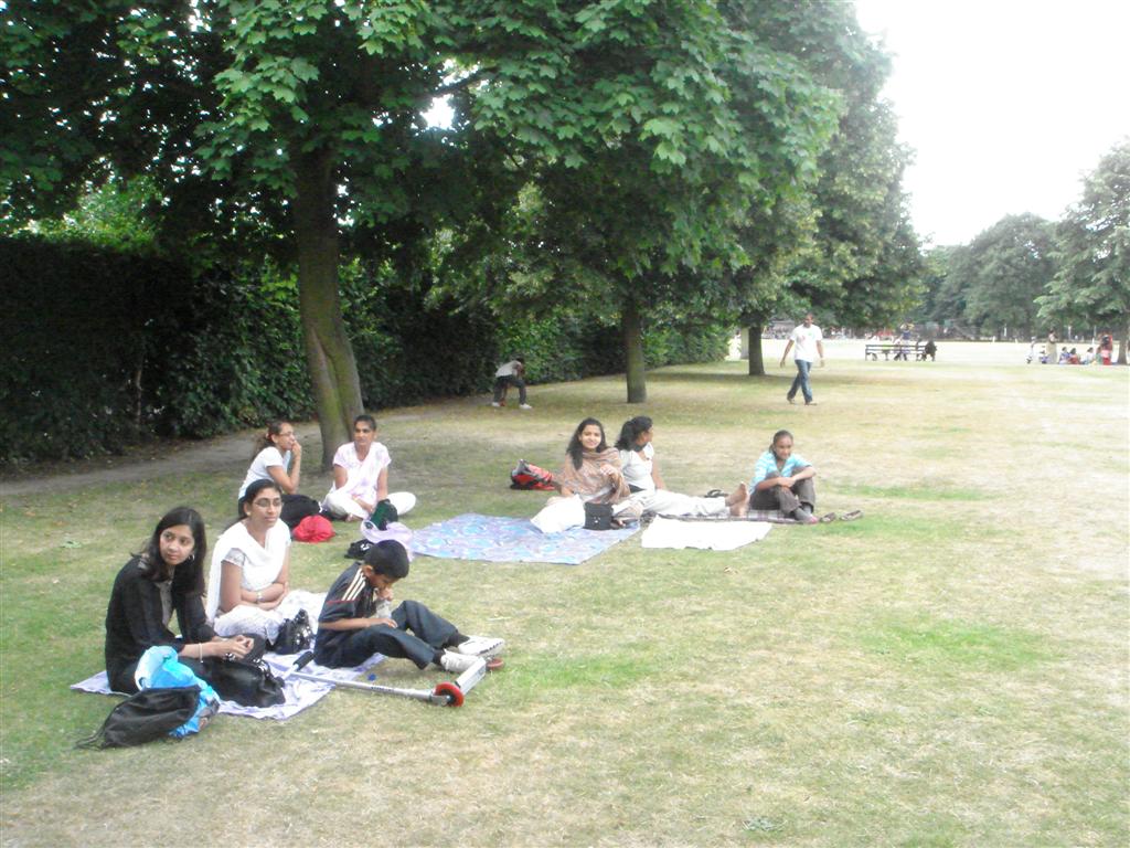 ©1987-2017 SKS Swaminarayan Temple East London