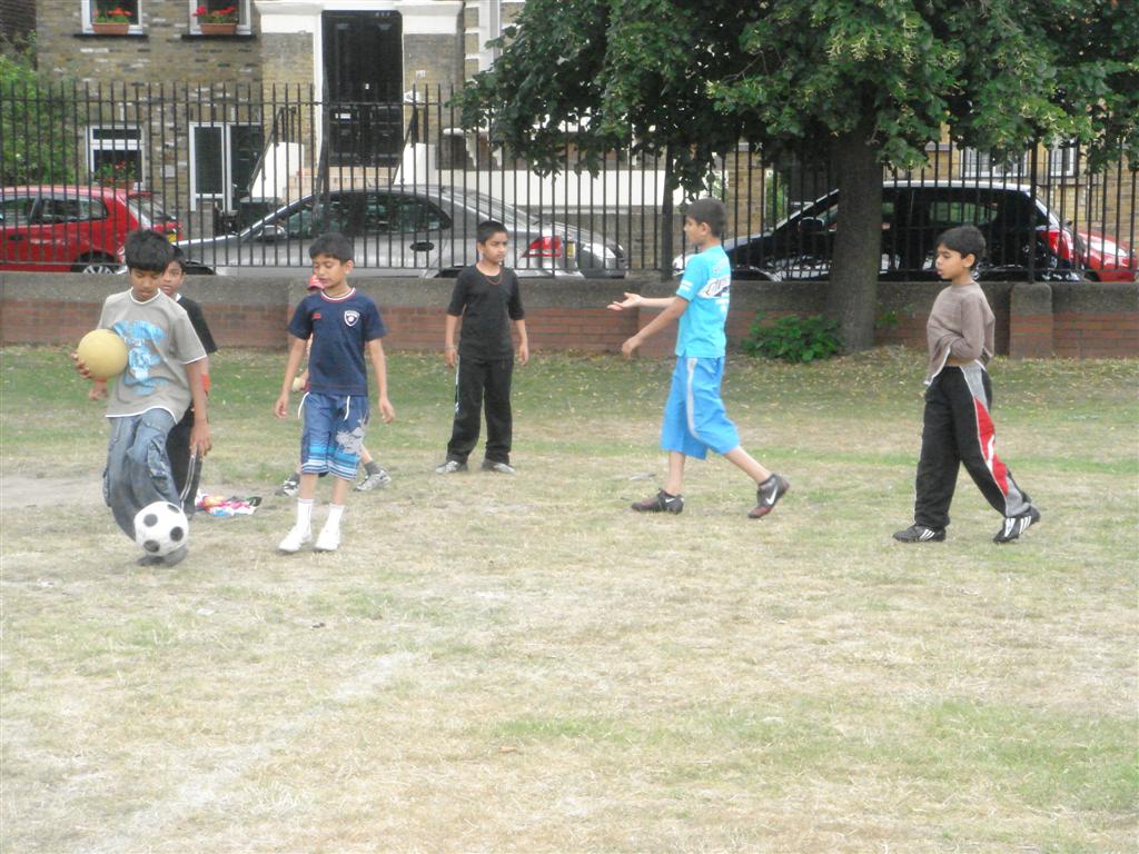 ©1987-2017 SKS Swaminarayan Temple East London