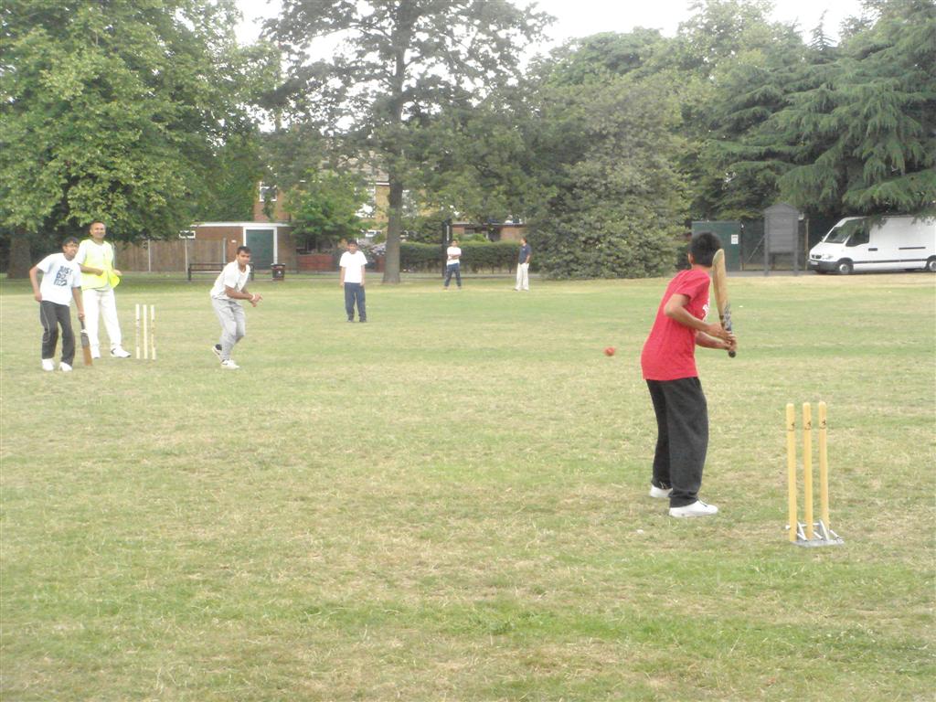 ©1987-2017 SKS Swaminarayan Temple East London