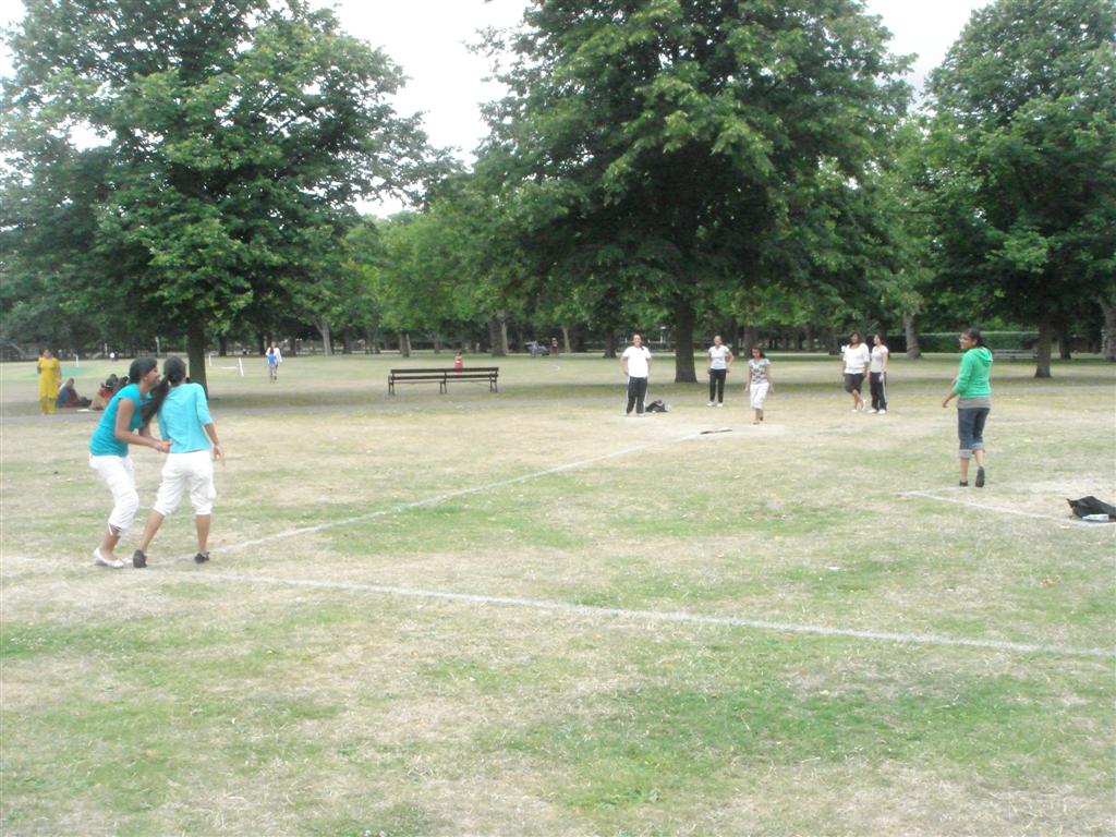 ©1987-2017 SKS Swaminarayan Temple East London