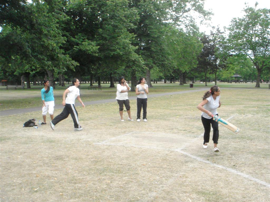 ©1987-2017 SKS Swaminarayan Temple East London