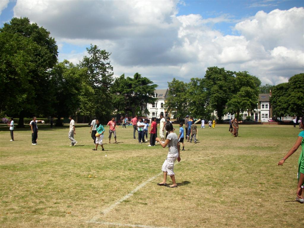 ©1987-2017 SKS Swaminarayan Temple East London