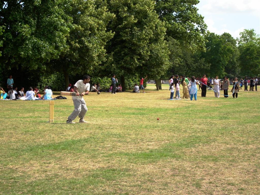 ©1987-2017 SKS Swaminarayan Temple East London