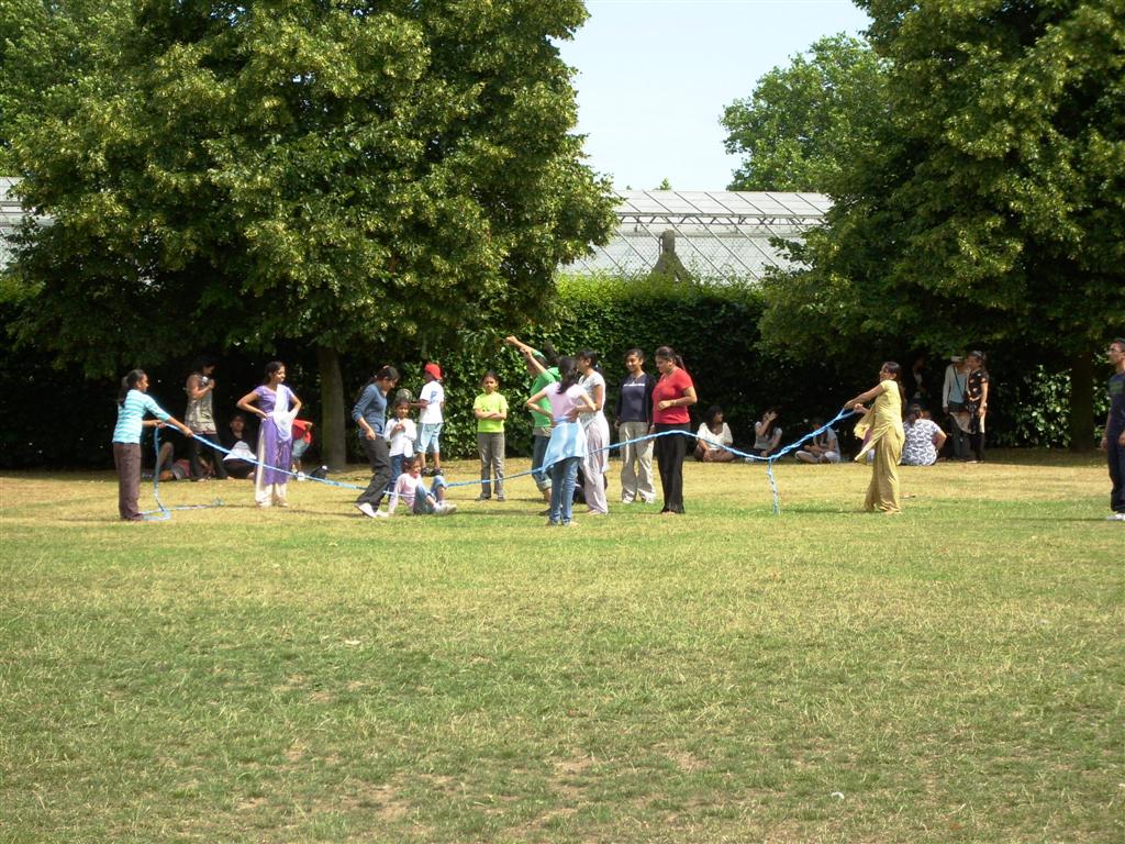 ©1987-2017 SKS Swaminarayan Temple East London