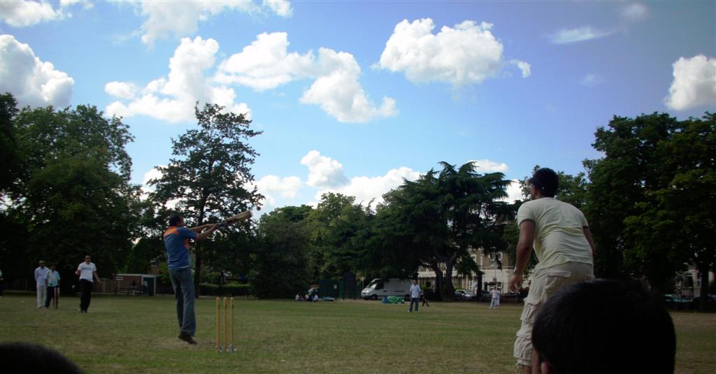 ©1987-2017 SKS Swaminarayan Temple East London