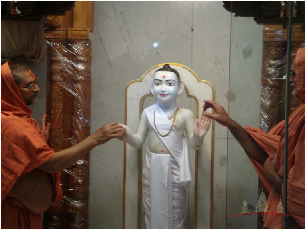 ©1987-2017 SKS Swaminarayan Temple East London