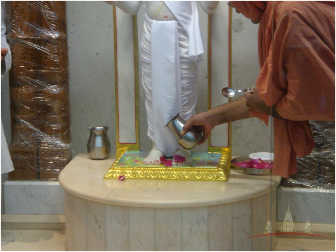 ©1987-2017 SKS Swaminarayan Temple East London