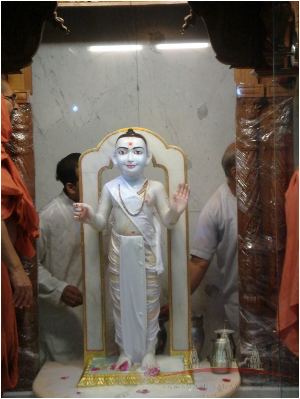 ©1987-2017 SKS Swaminarayan Temple East London