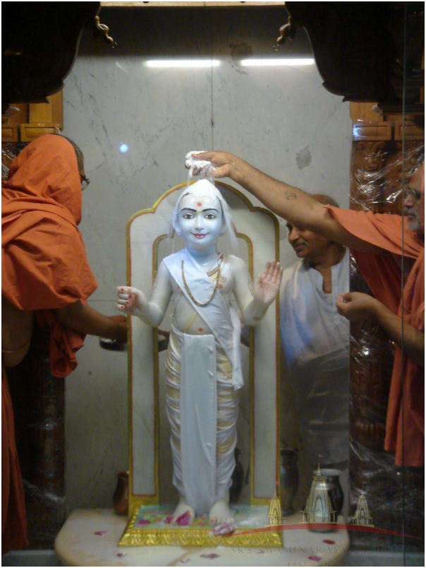 ©1987-2017 SKS Swaminarayan Temple East London