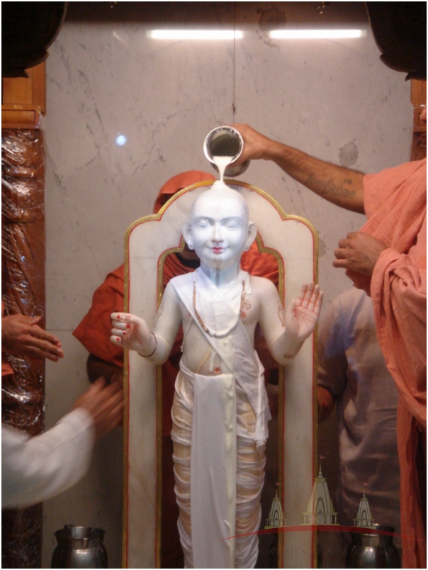 ©1987-2017 SKS Swaminarayan Temple East London