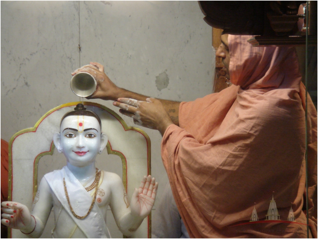 ©1987-2017 SKS Swaminarayan Temple East London