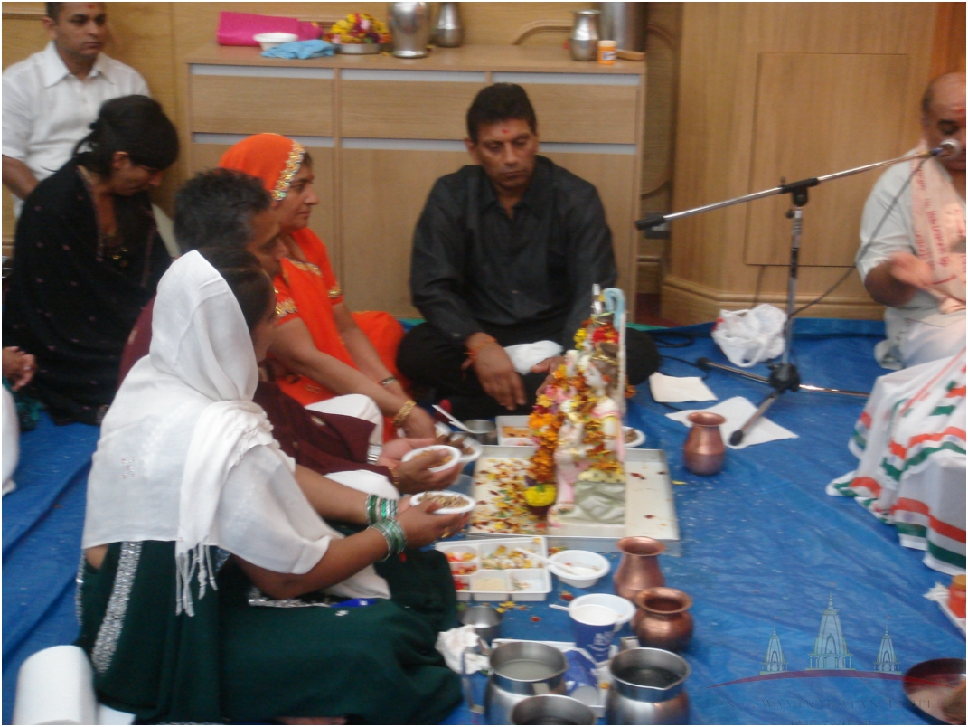 ©1987-2017 SKS Swaminarayan Temple East London