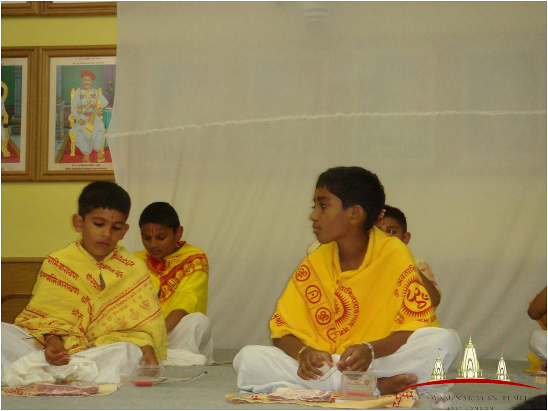 ©1987-2017 SKS Swaminarayan Temple East London