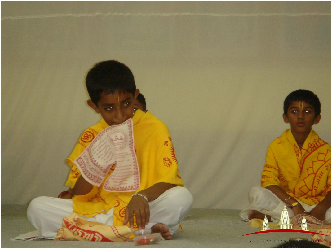 ©1987-2017 SKS Swaminarayan Temple East London