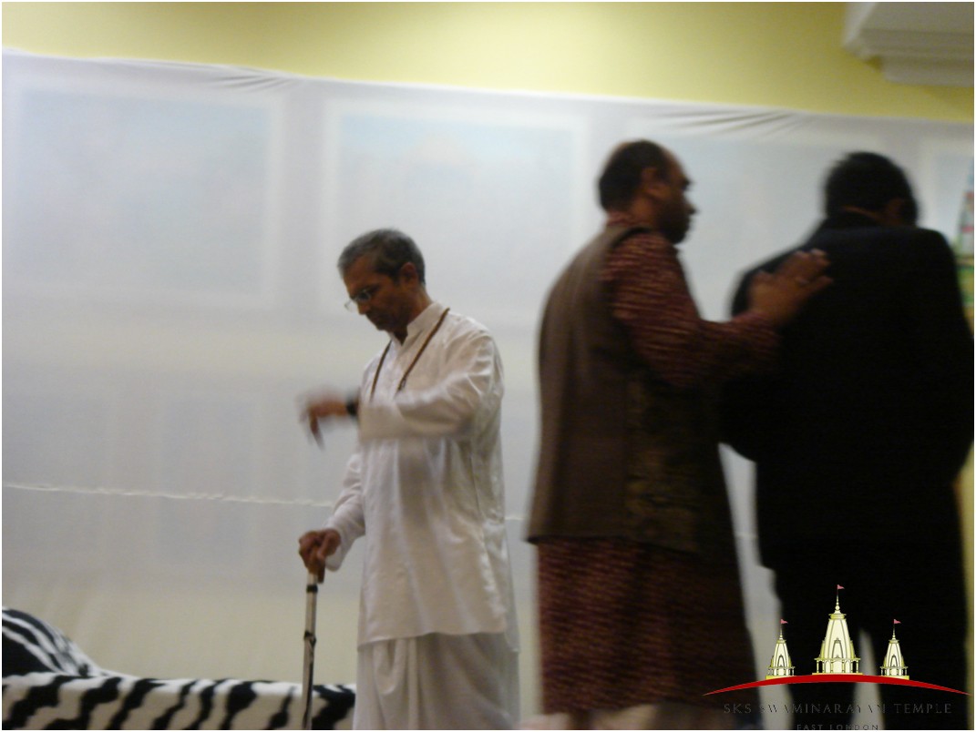 ©1987-2017 SKS Swaminarayan Temple East London