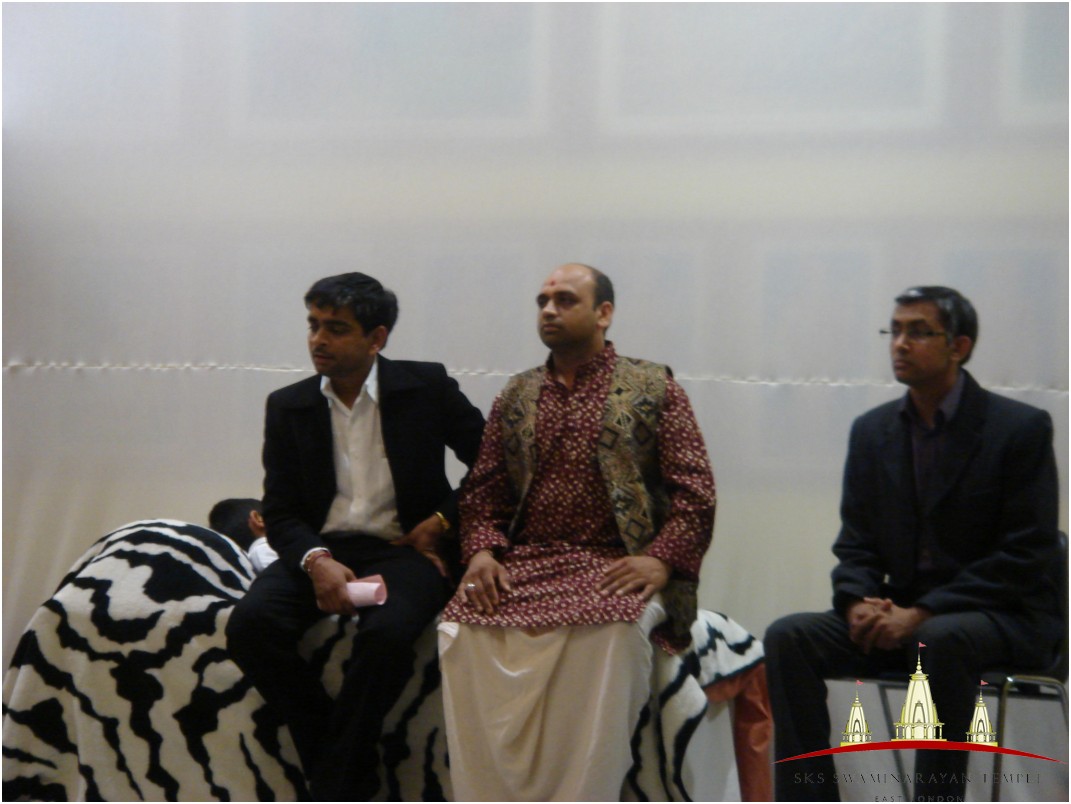 ©1987-2017 SKS Swaminarayan Temple East London