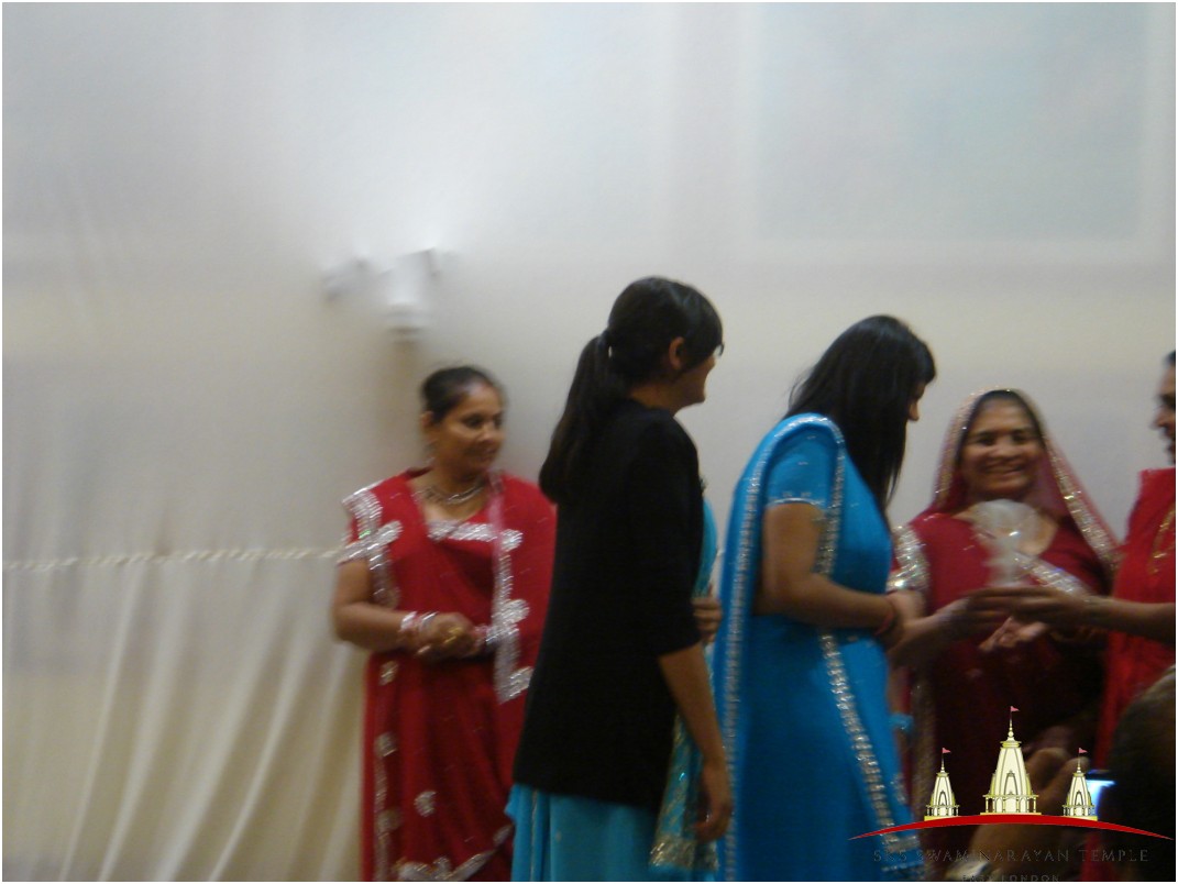 ©1987-2017 SKS Swaminarayan Temple East London