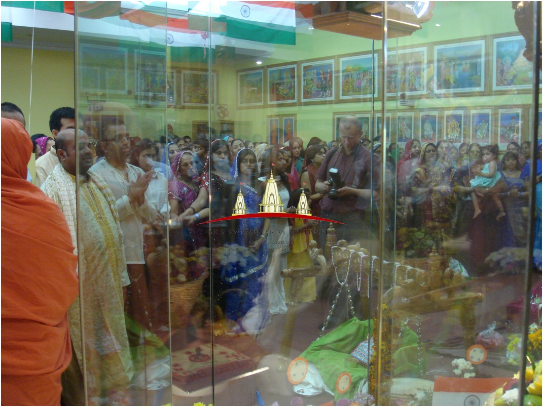 ©1987-2017 SKS Swaminarayan Temple East London