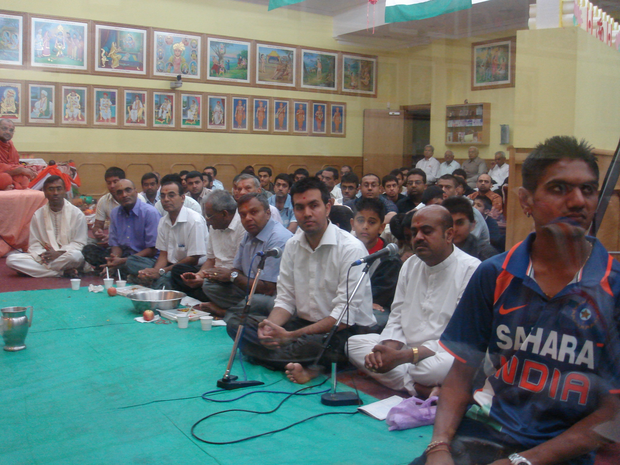 ©1987-2017 SKS Swaminarayan Temple East London