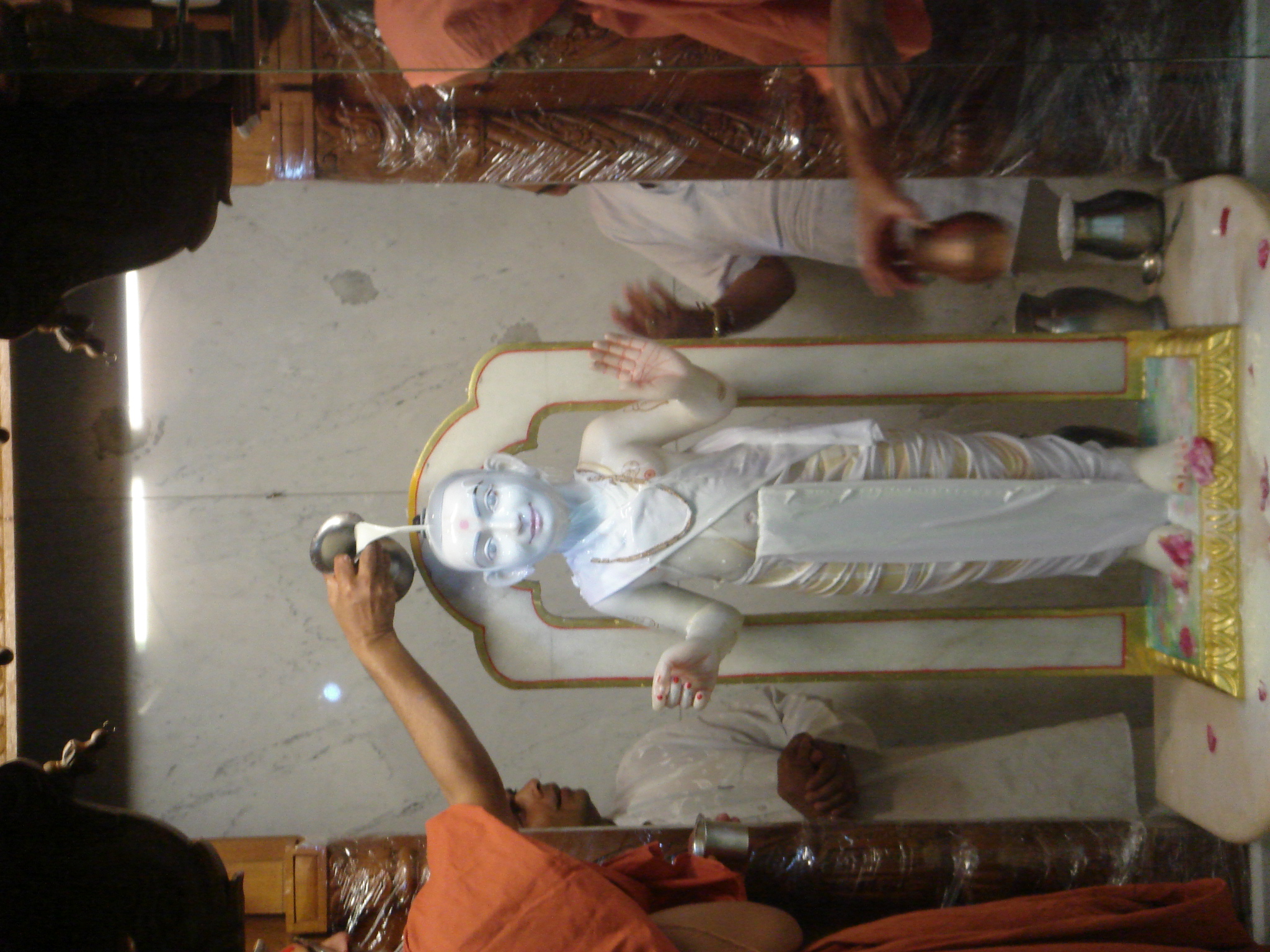 ©1987-2017 SKS Swaminarayan Temple East London