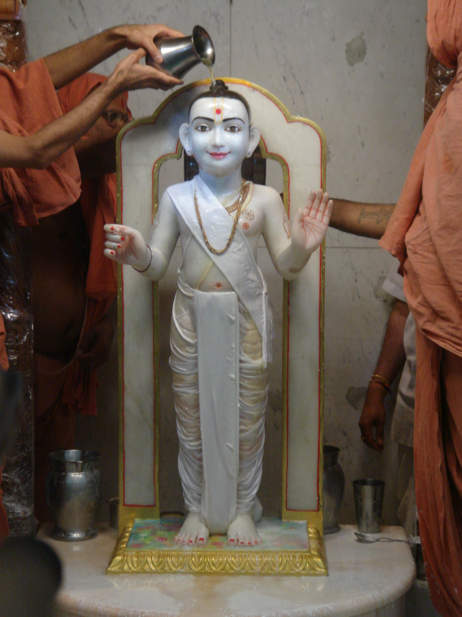 ©1987-2017 SKS Swaminarayan Temple East London