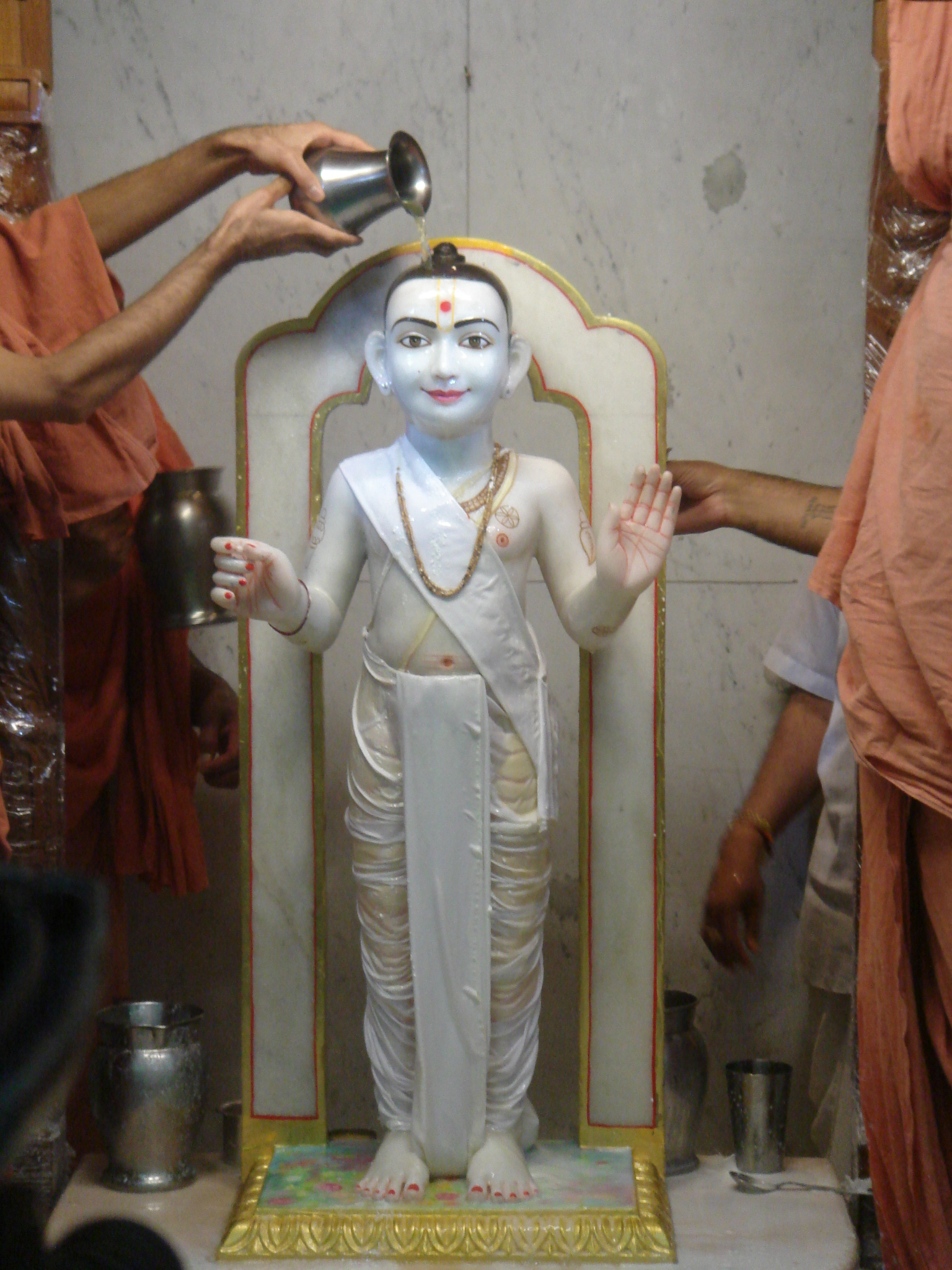 ©1987-2017 SKS Swaminarayan Temple East London