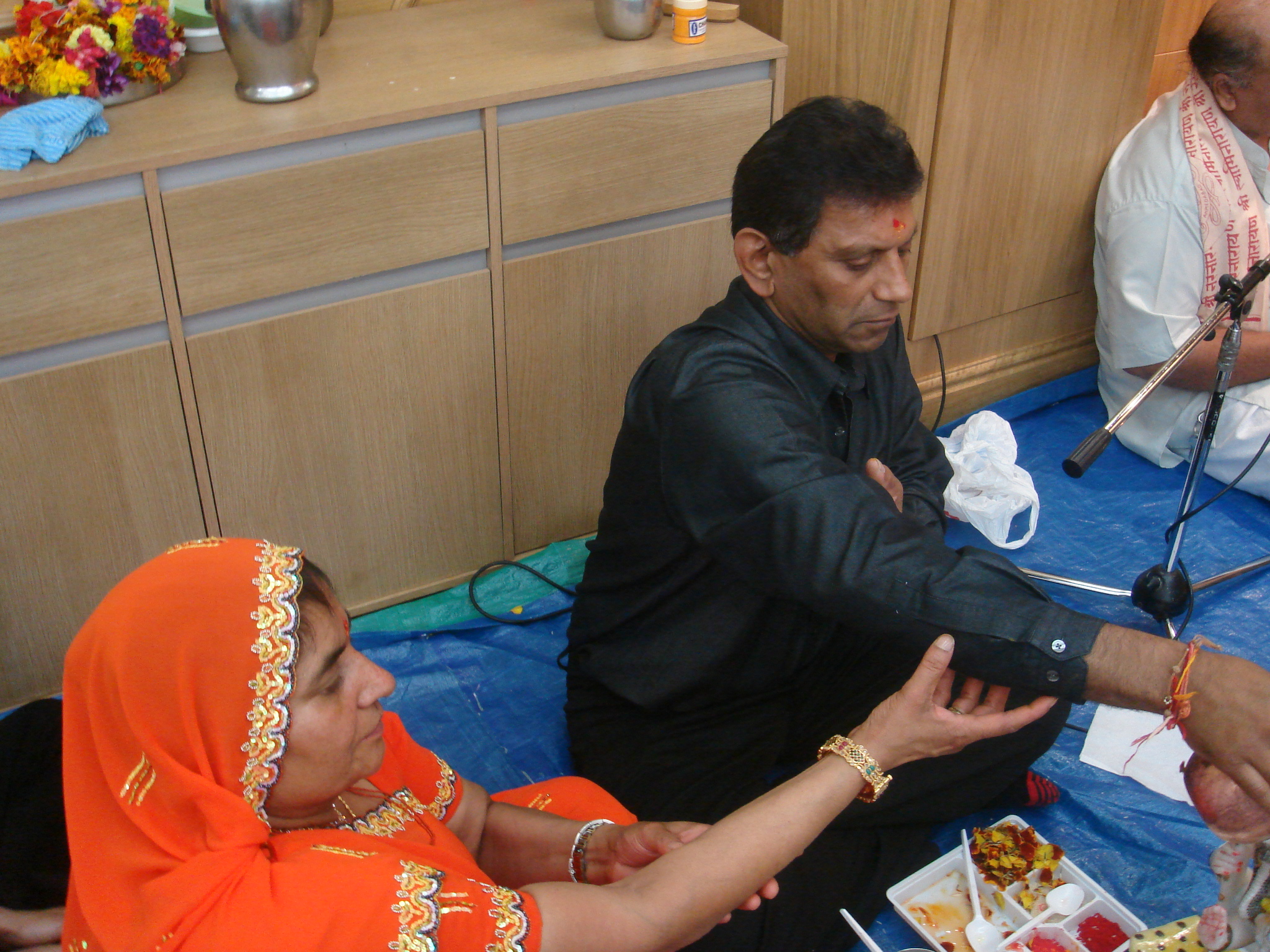 ©1987-2017 SKS Swaminarayan Temple East London