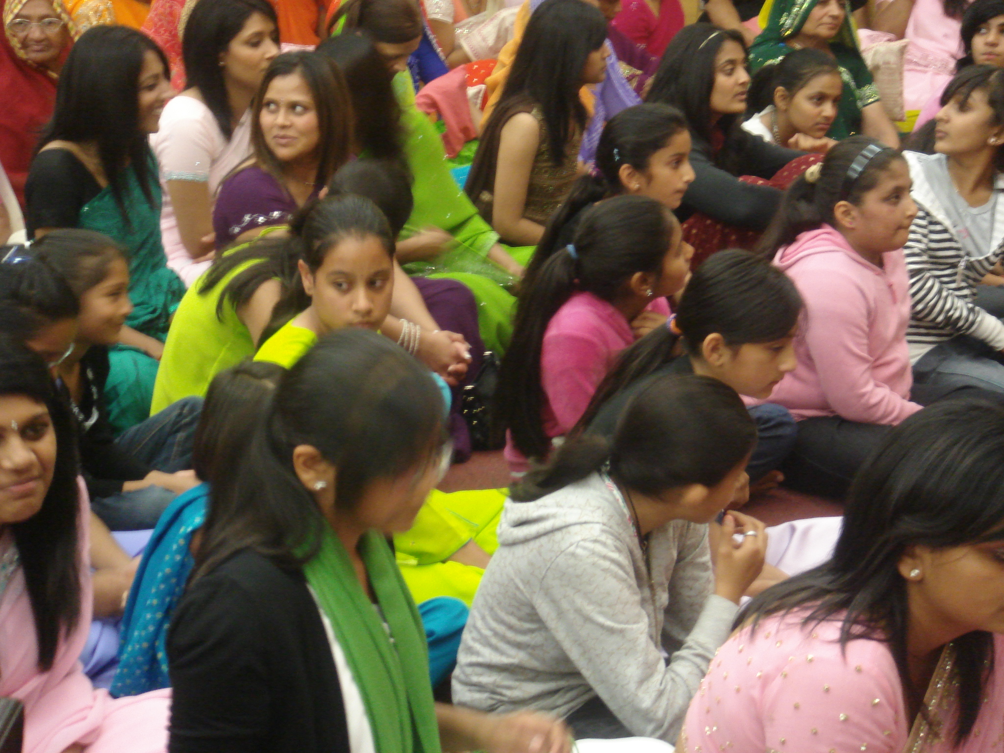 ©1987-2017 SKS Swaminarayan Temple East London