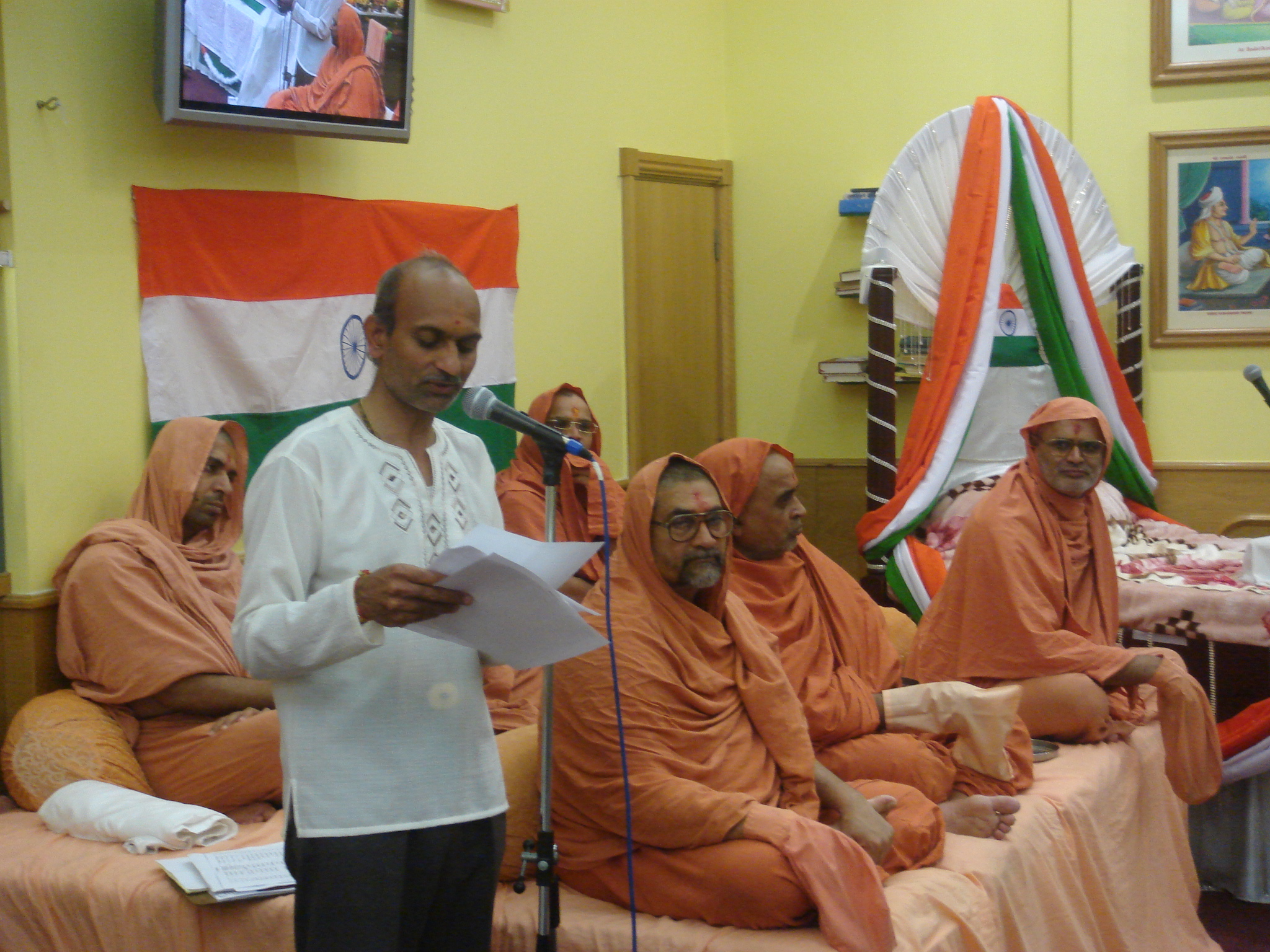 ©1987-2017 SKS Swaminarayan Temple East London