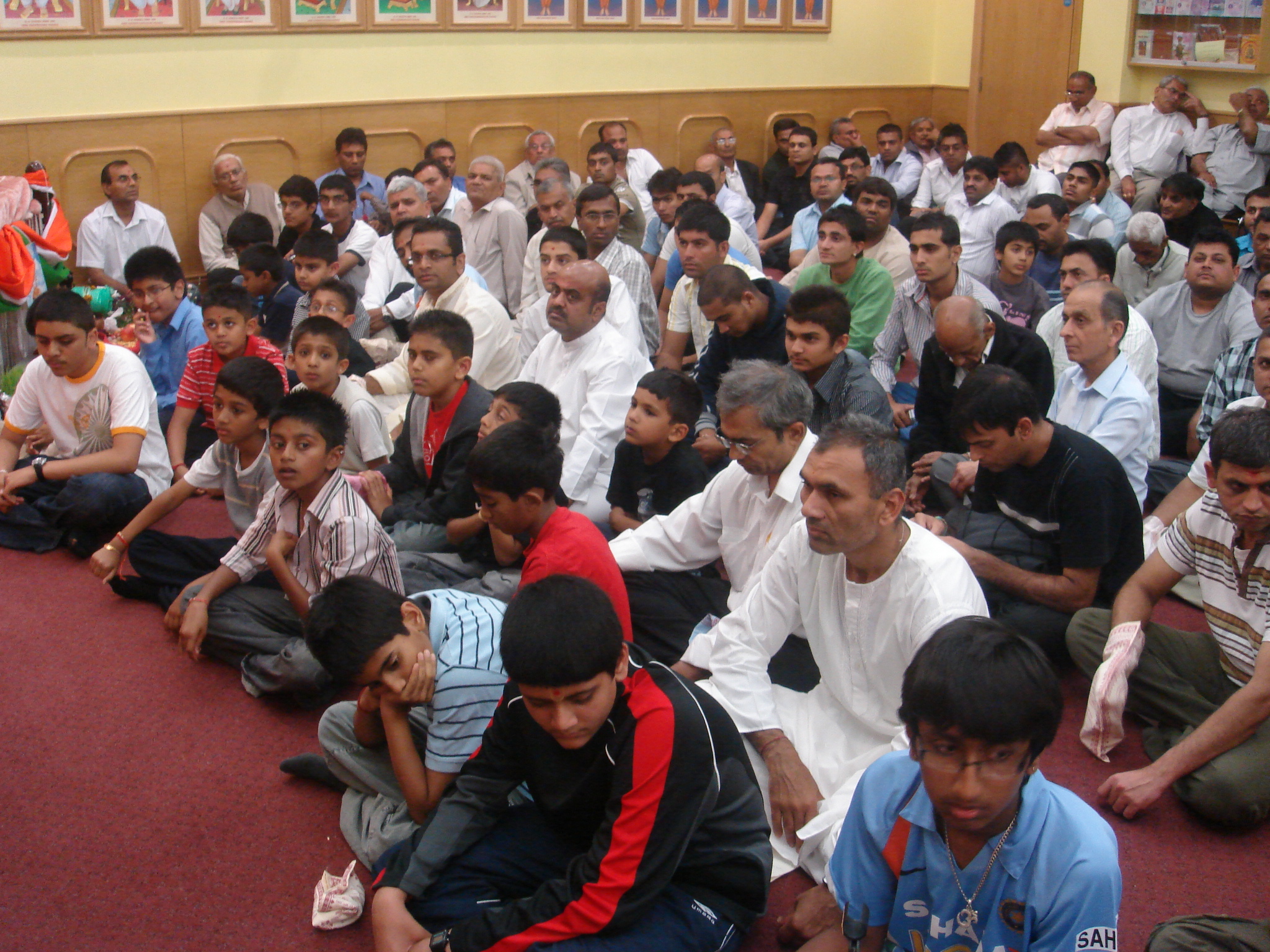 ©1987-2017 SKS Swaminarayan Temple East London