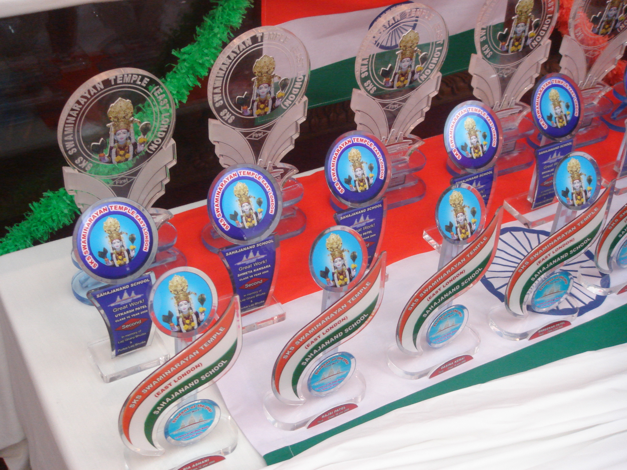 ©1987-2017 SKS Swaminarayan Temple East London