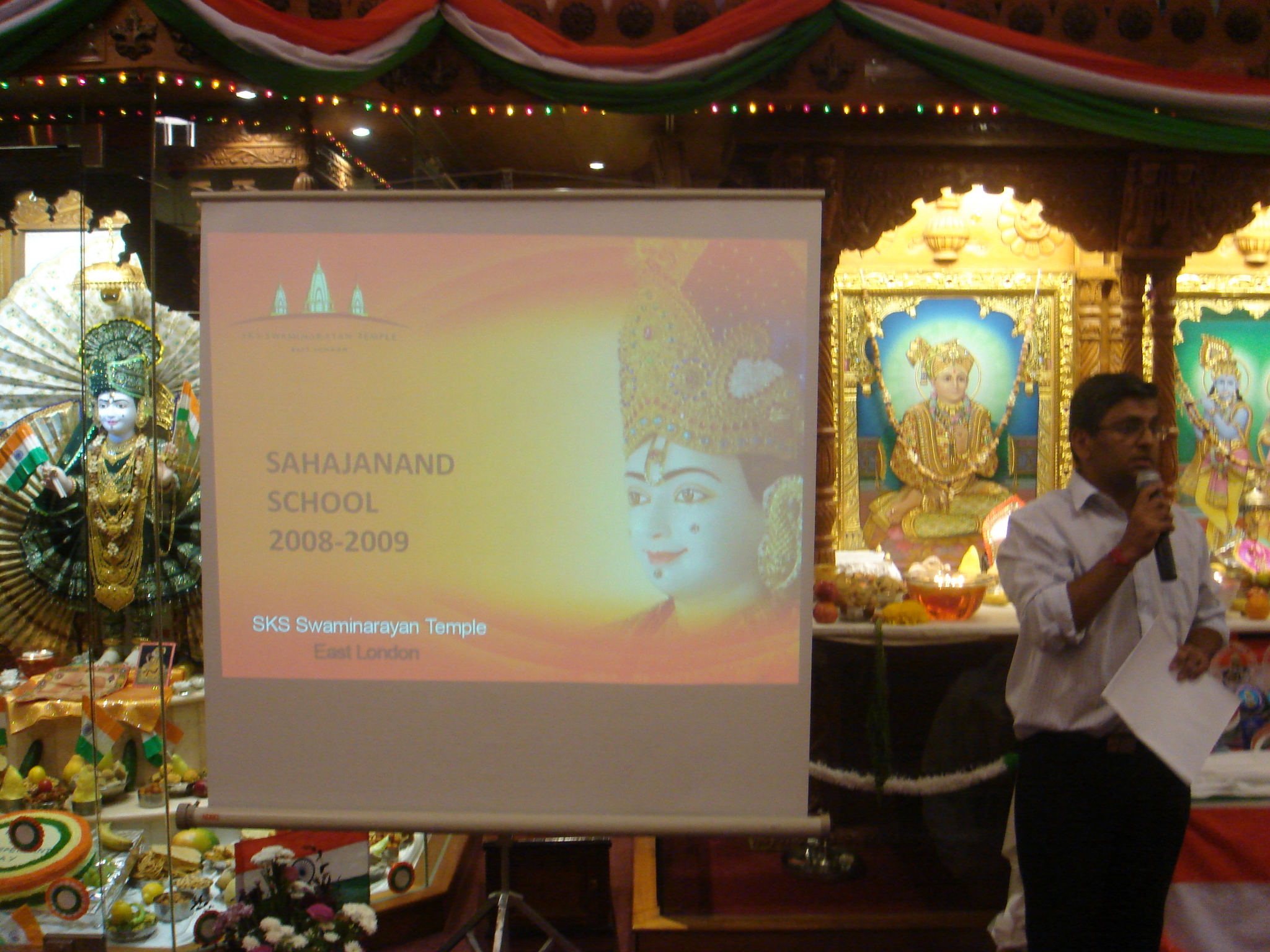 ©1987-2017 SKS Swaminarayan Temple East London