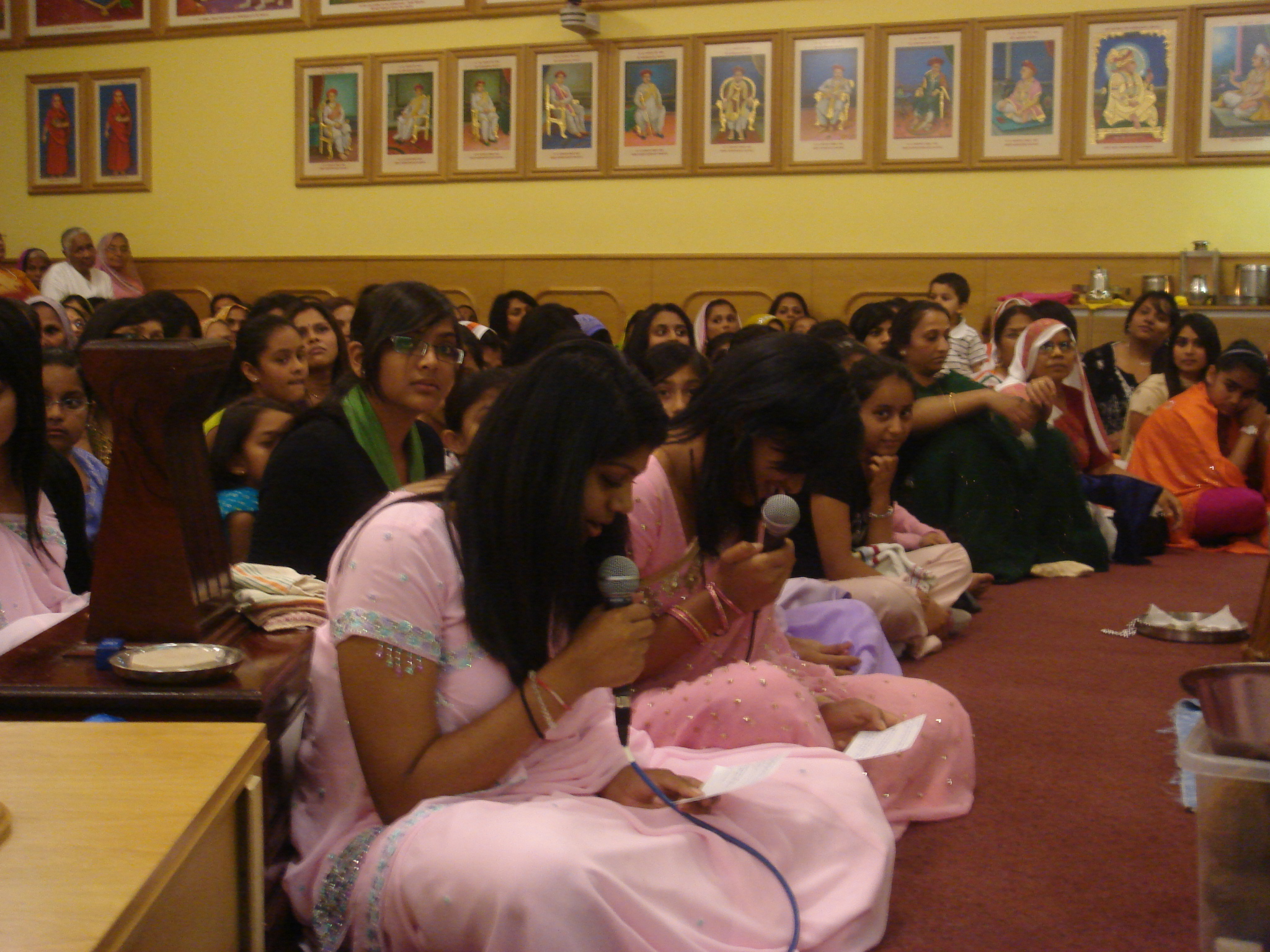 ©1987-2017 SKS Swaminarayan Temple East London