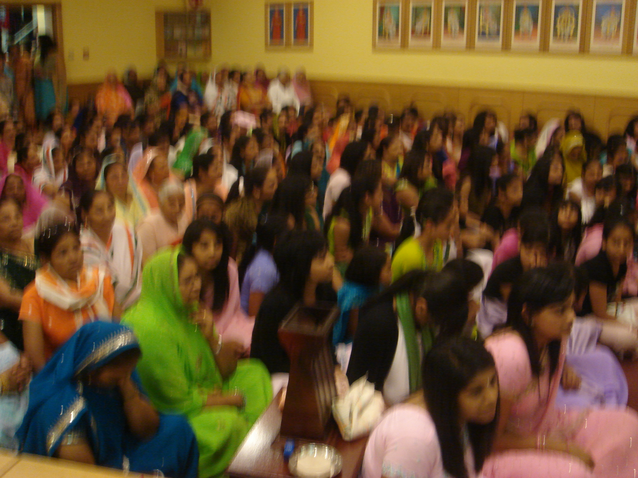 ©1987-2017 SKS Swaminarayan Temple East London