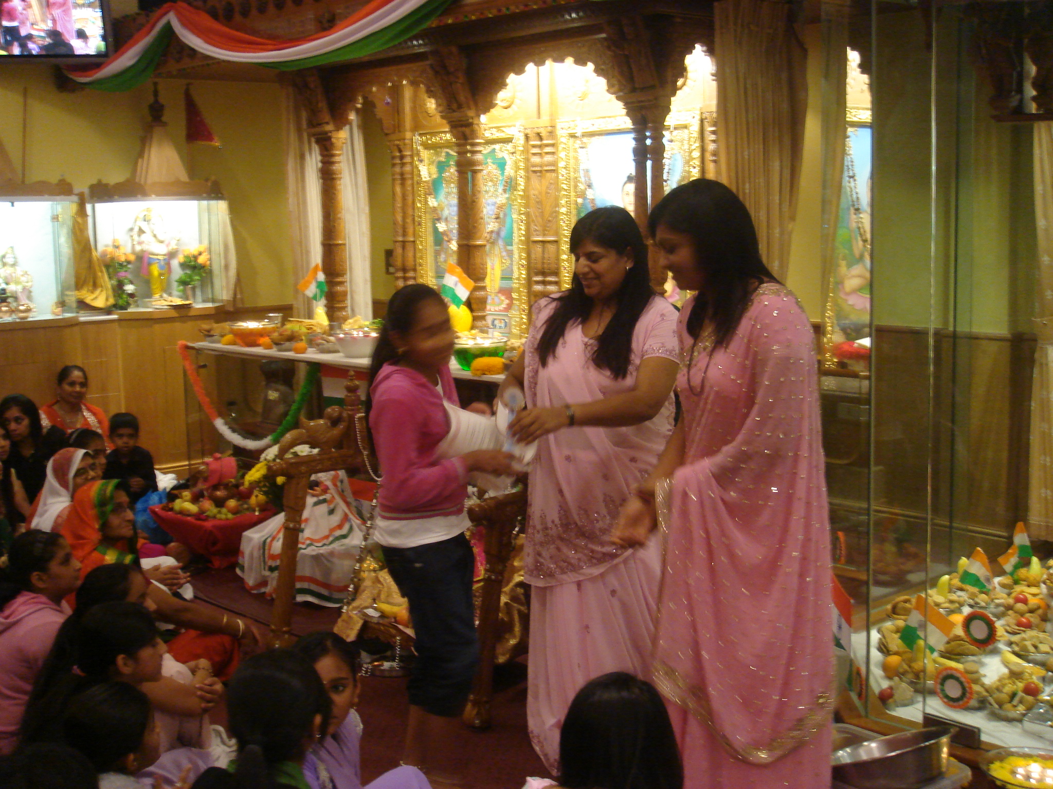 ©1987-2017 SKS Swaminarayan Temple East London
