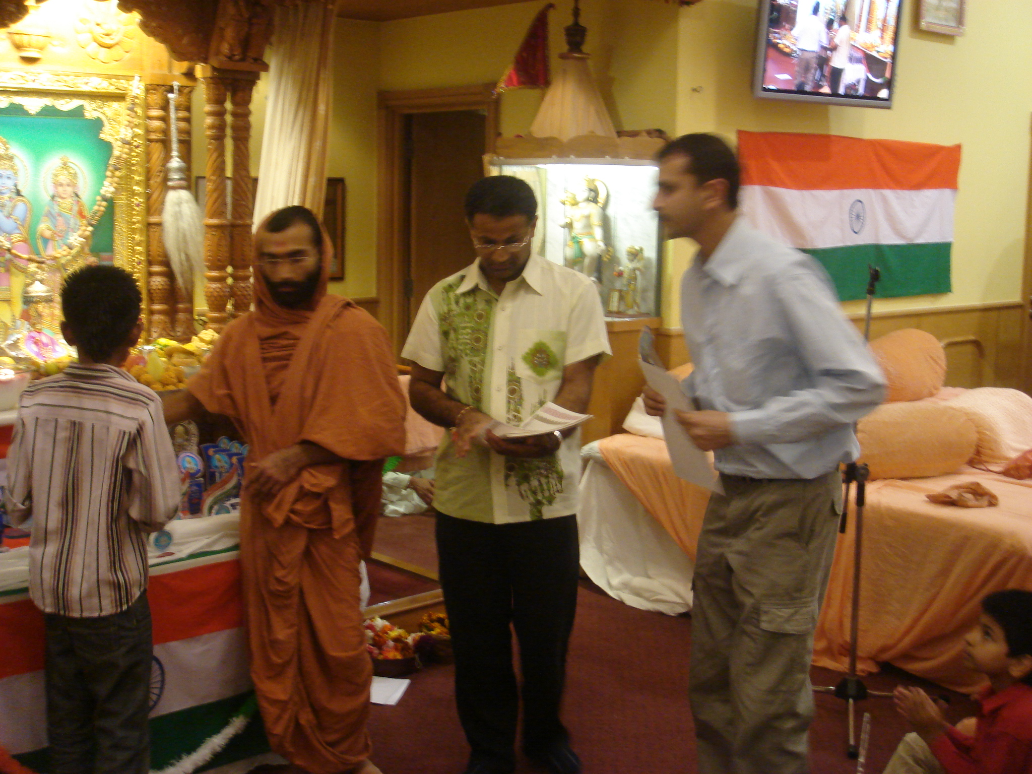 ©1987-2017 SKS Swaminarayan Temple East London