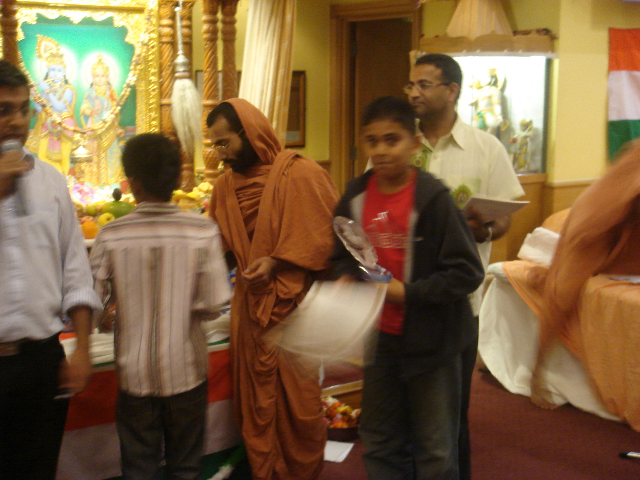 ©1987-2017 SKS Swaminarayan Temple East London