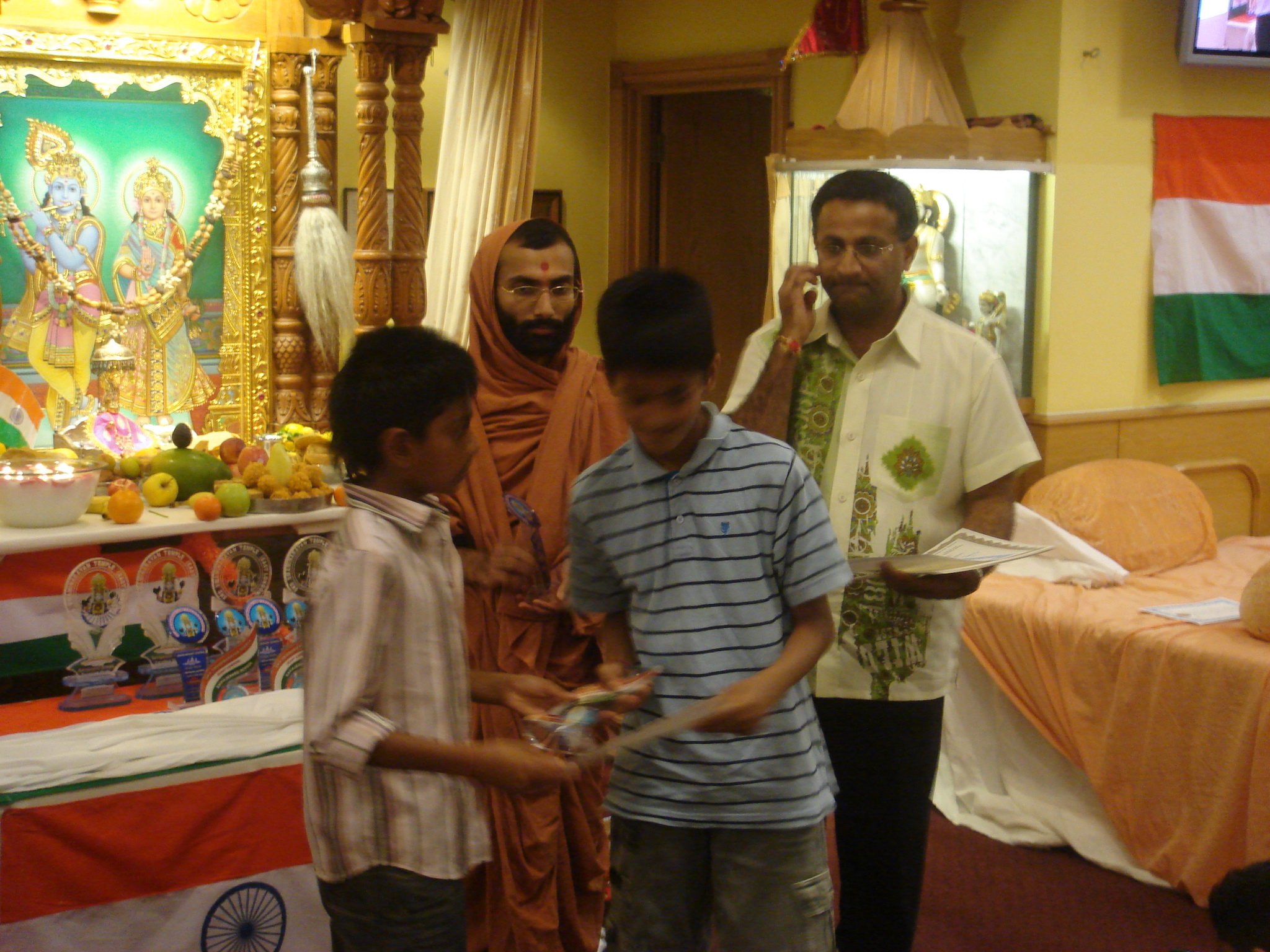 ©1987-2017 SKS Swaminarayan Temple East London