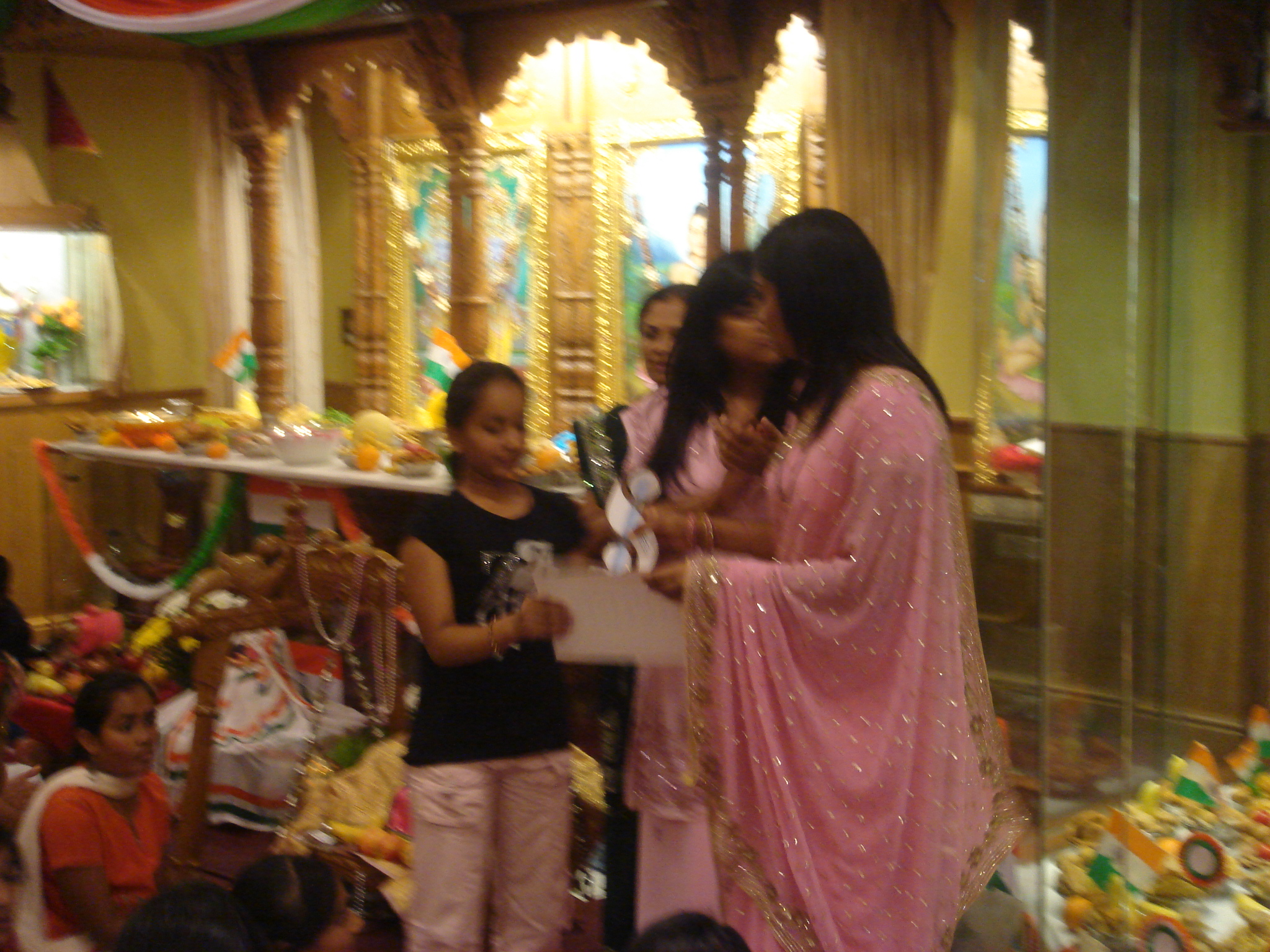 ©1987-2017 SKS Swaminarayan Temple East London