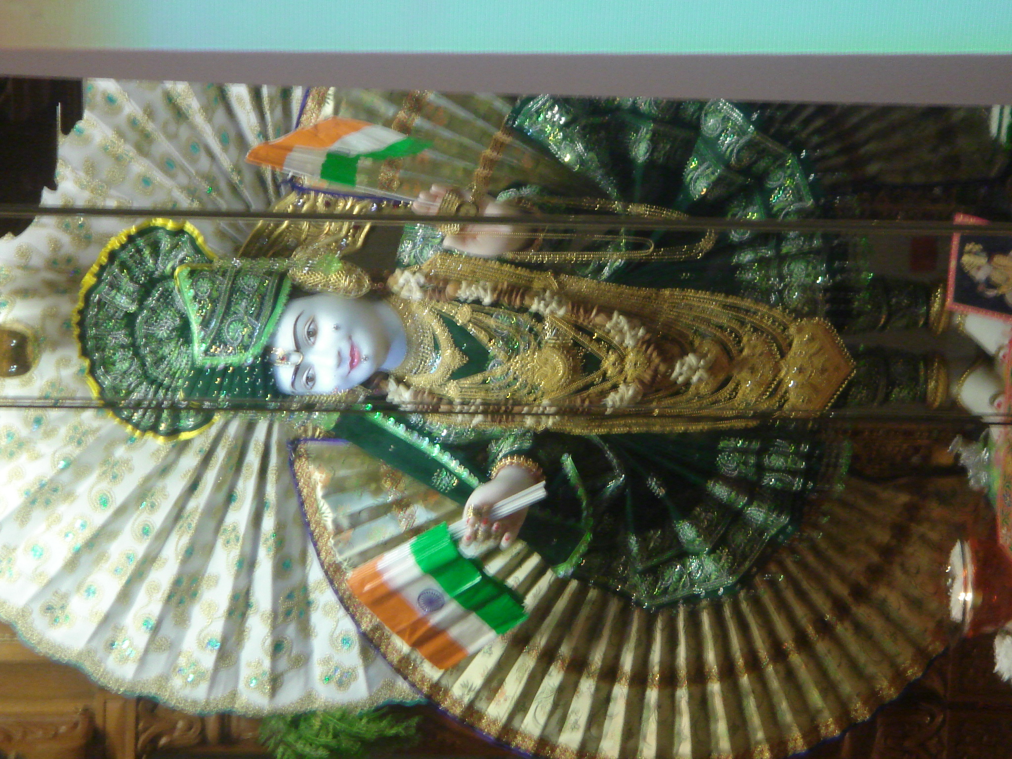 ©1987-2017 SKS Swaminarayan Temple East London