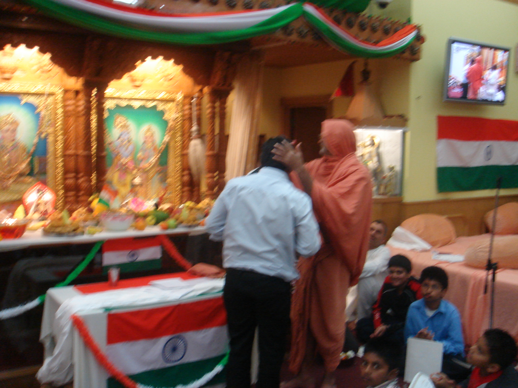 ©1987-2017 SKS Swaminarayan Temple East London