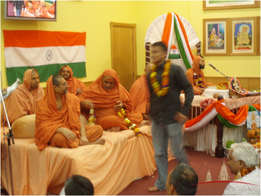 ©1987-2017 SKS Swaminarayan Temple East London