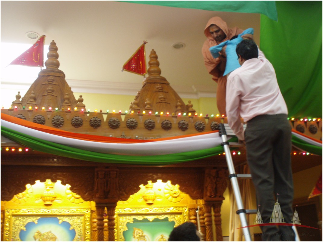 ©1987-2017 SKS Swaminarayan Temple East London